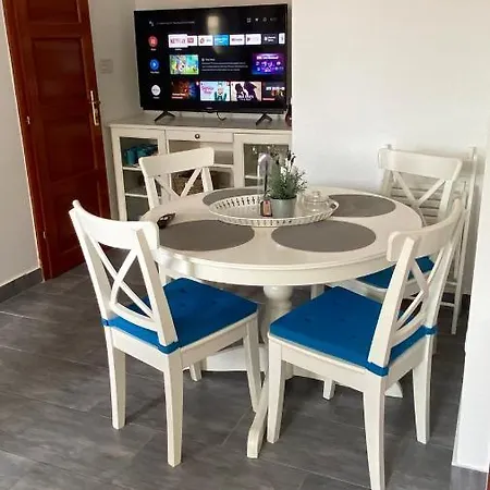 Apartment Apartments Tribunj Tribunj (Sibenik-Knin)