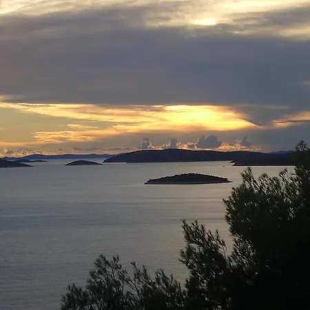 Lägenhet Apartments Tribunj