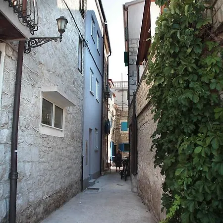 Apartments Tribunj *